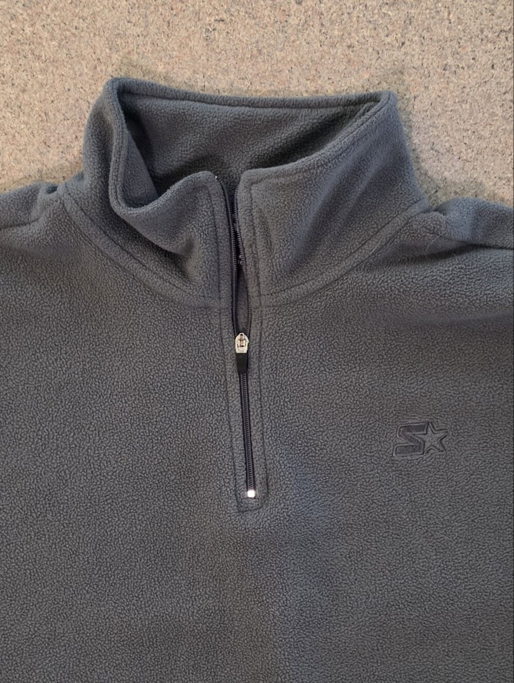 Starter Fleece - Picture 2 of 8